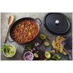 Cocotte ovale nera 31 cm Staub - immagine 7