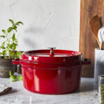 Cocotte ciliegia 24 cm Staub