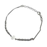 Bracciale sferette con quadrifoglio